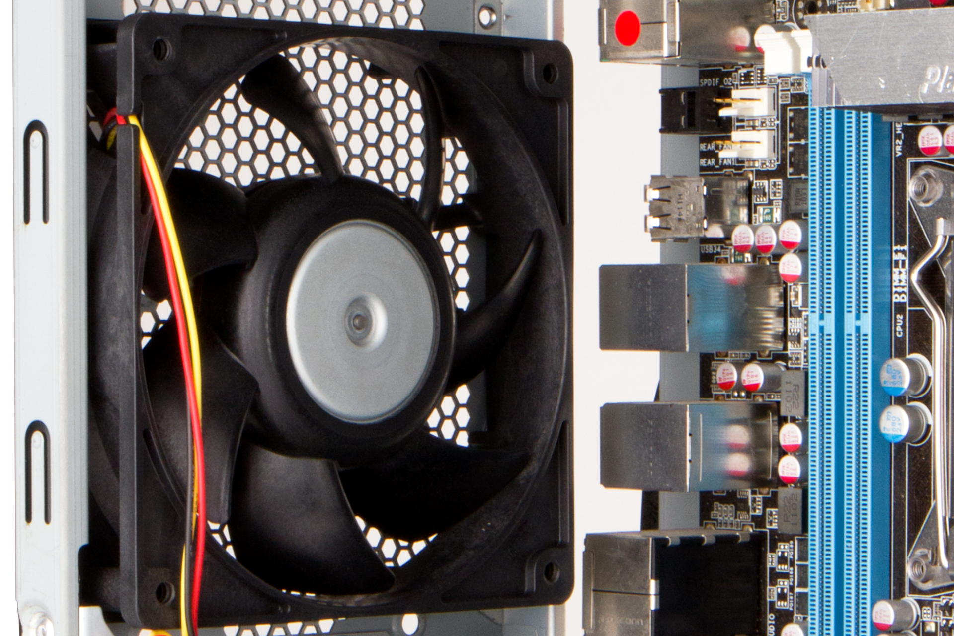 Fan - server system assembly